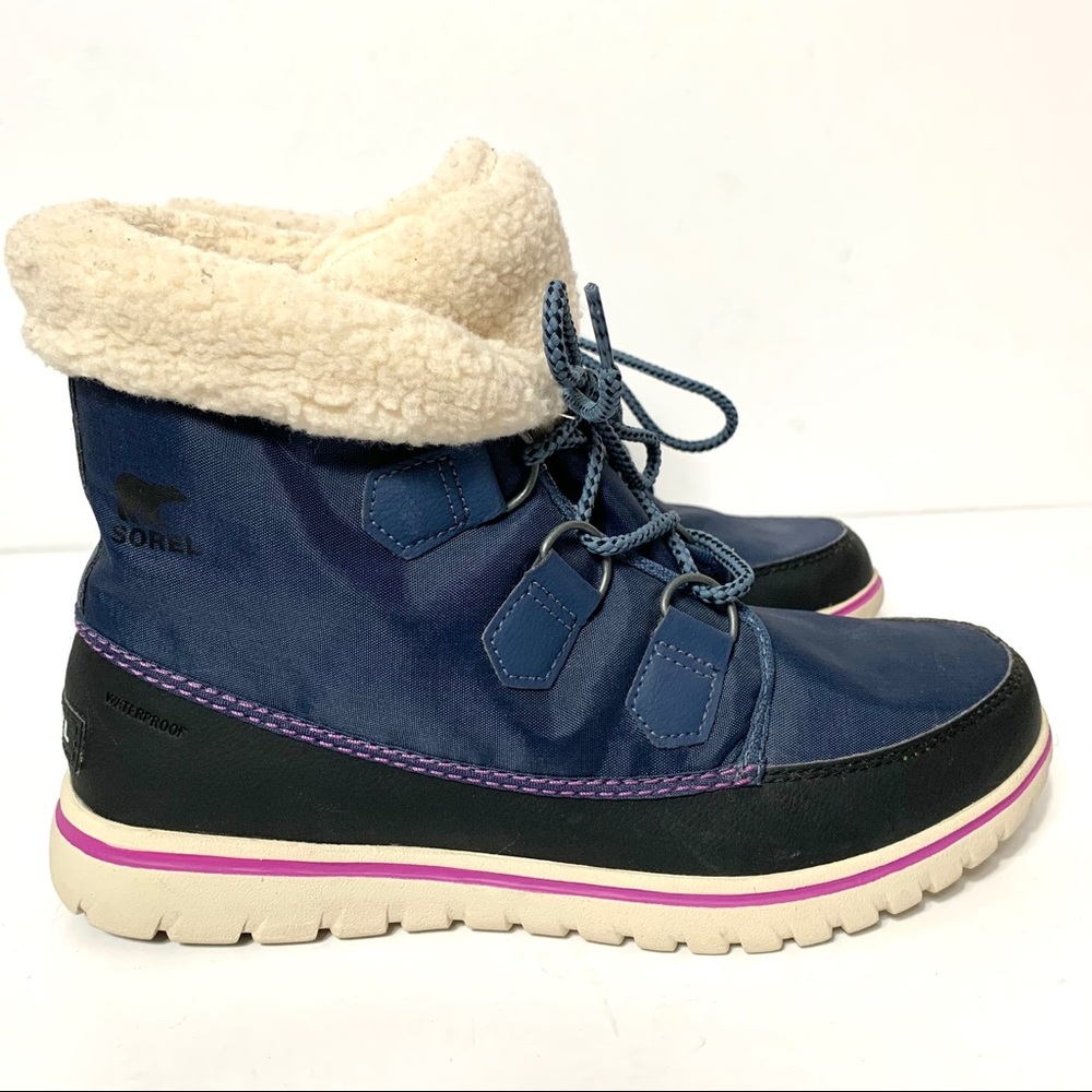 SOREL Cozy Carnival Short Winter Snow Boots 9.5